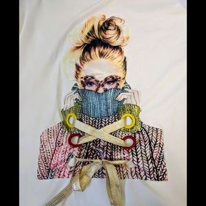 NWOT MARCO LIGHT DECORATIVE LADY TOP SIZE MEDIUM